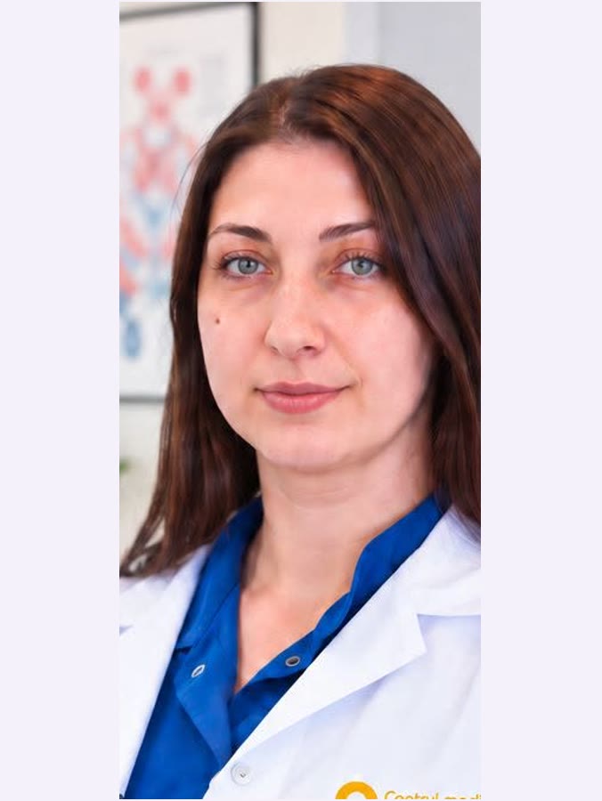 Dr. Iscu (Atanasoaei) Dumitrița, medic neurochirurg la Centrul Medical Roelda Suceava